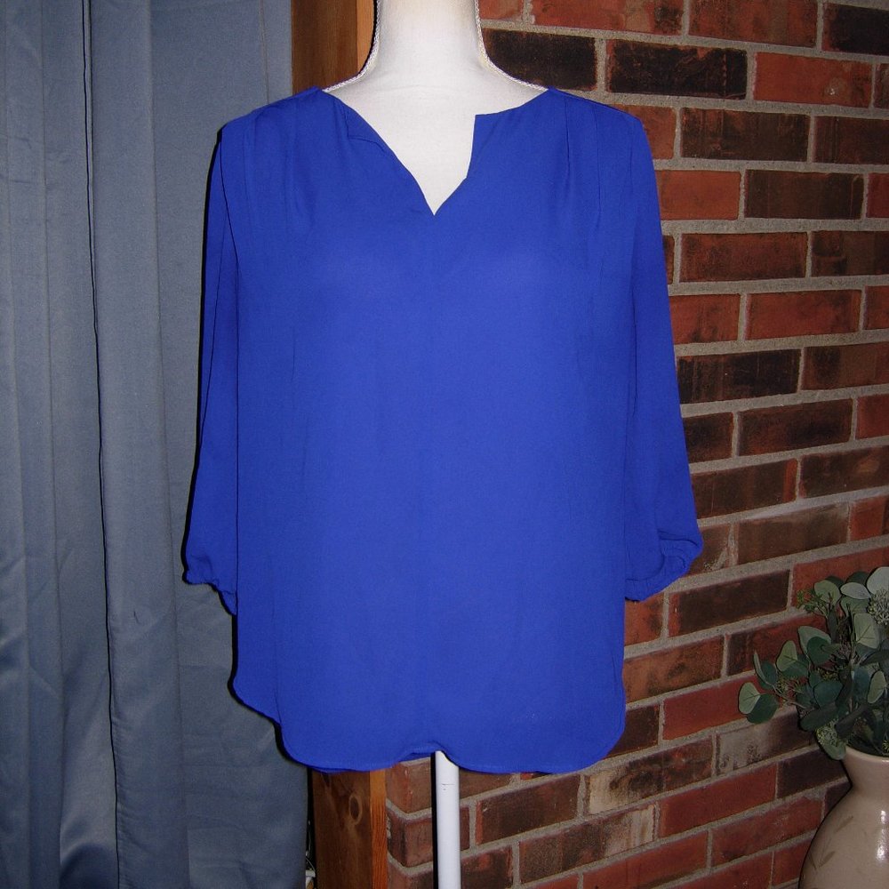Pleione Blue Split Neck Top M